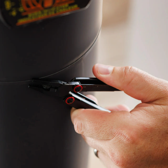 Überall, 11-toiminen mini monitoimityökalu