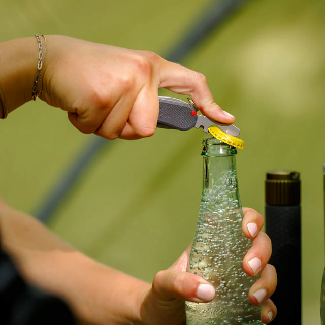 Helfen, 12‑toiminen monitoimityökalu