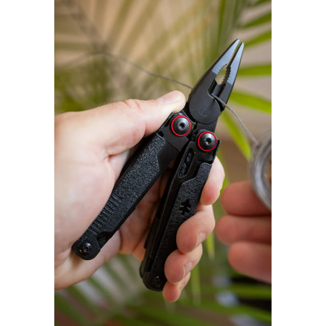 Praktisch, 17-toiminen monitoimityökalu