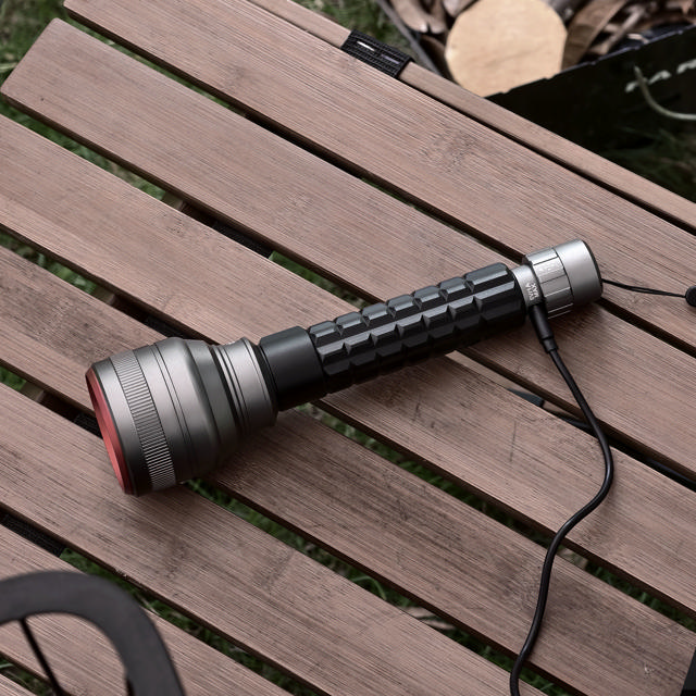 Toll - 1000 Lumen
