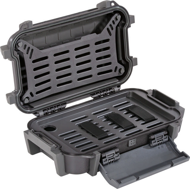 Peli™ Ruck Case R40