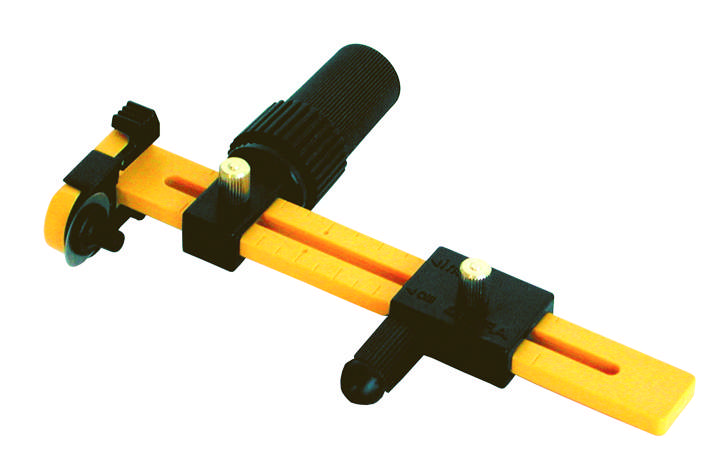 CMP-3 Ympyräleikkuri 18 mm