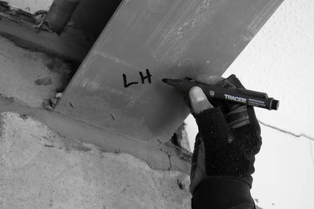 Tukkeutumaton tussi - musta