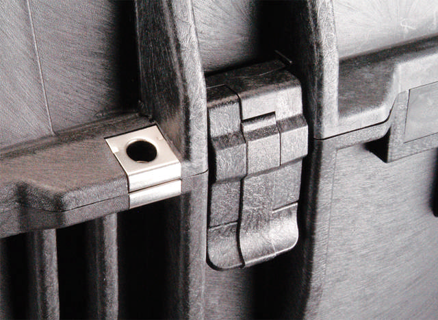 Peli™ 1730 Long Case vaahtomuovilla